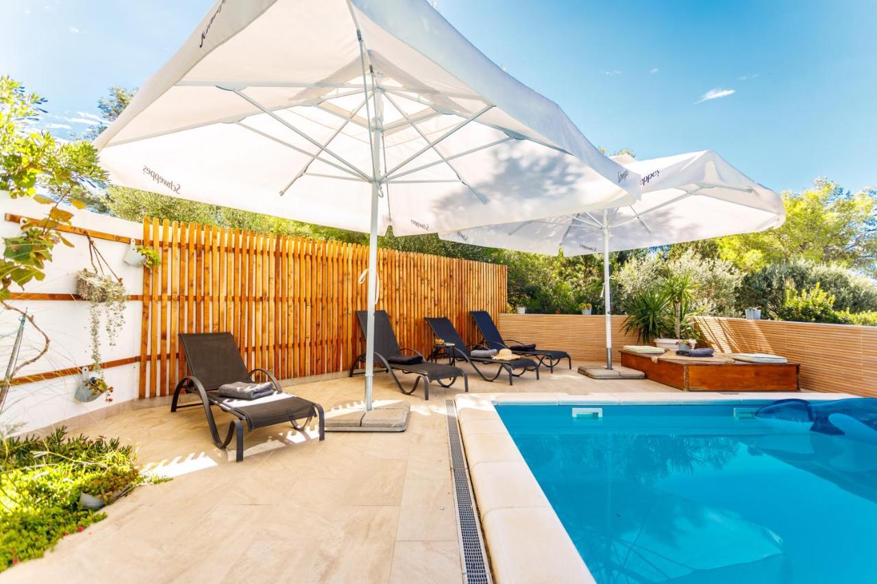 Nono Jure , Private Pool & Sauna มิลนา ภายนอก รูปภาพ